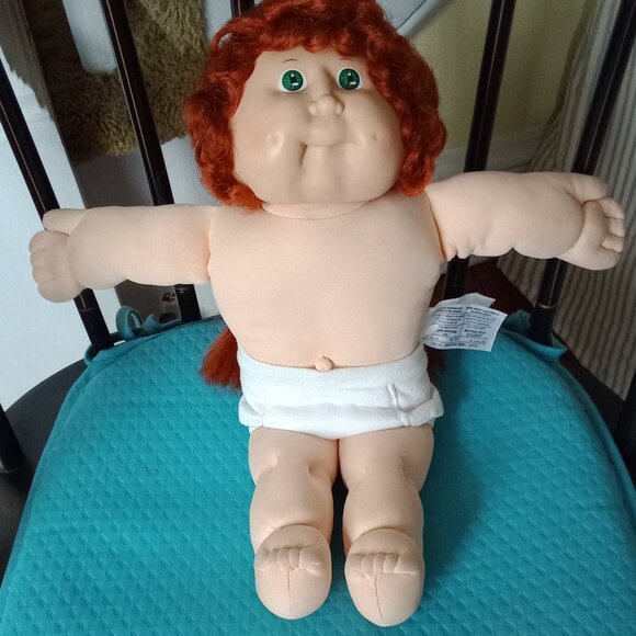 Cabbage Patch Doll/Red Cornsilk - Picture 5 of 11